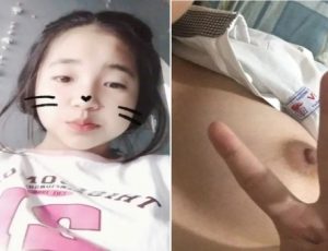 Em học sinh lớp 9 bướm múp