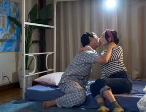 Cãi nhau với chồng, chị gái liền tìm em trai tâm sự