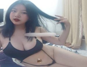 Chịch một cô gái vú căng tròn và xinh đẹp