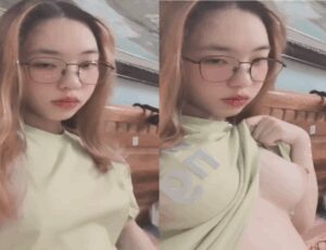 Em kế toán sex vụng trộm với đồng nghiệp